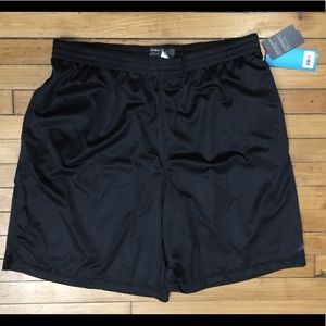 Men’s New Balance 2XL athletic mesh shorts black